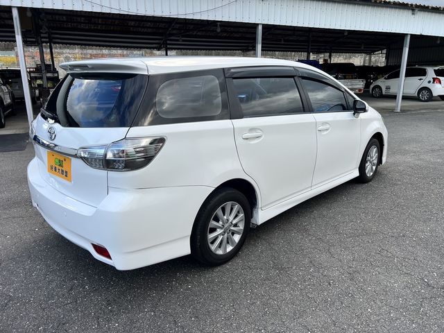 TOYOTA豐田 WISH  第4張相片