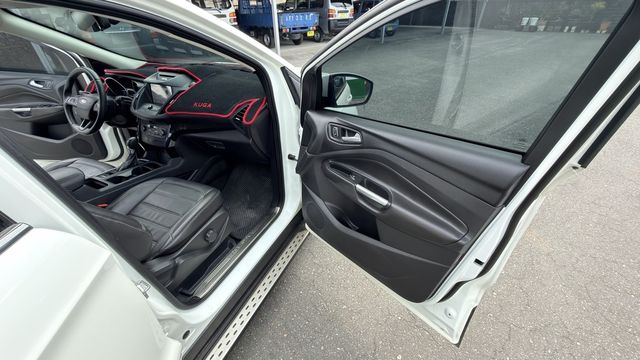 FORD福特 KUGA  第11張相片