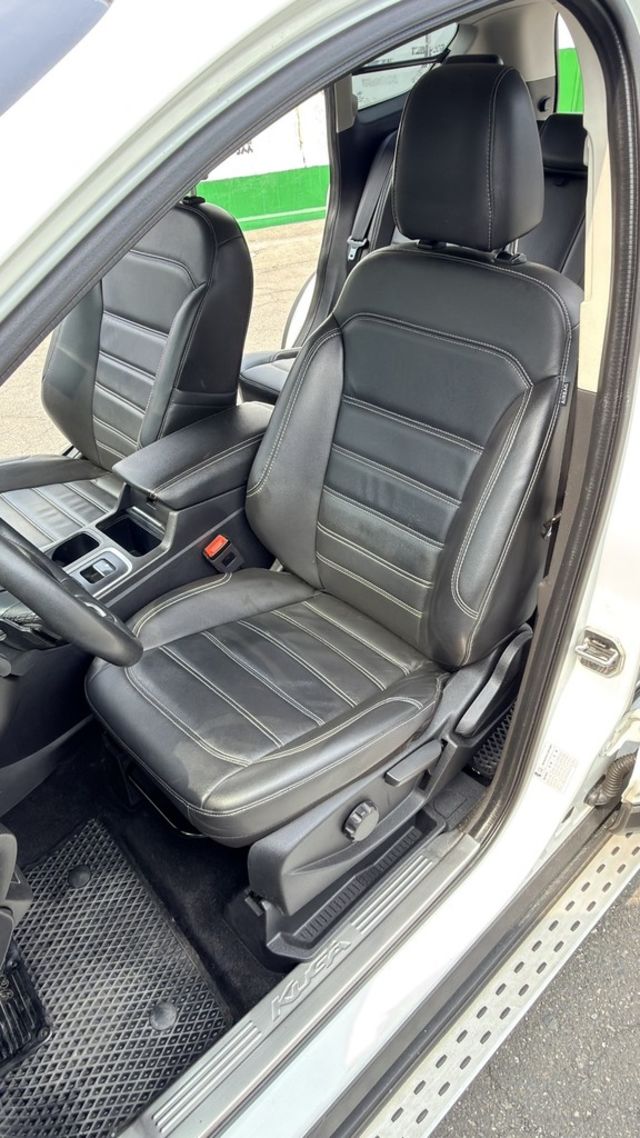 FORD福特 KUGA  第13張相片