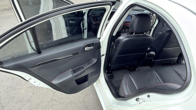 MITSUBISHI三菱 LANCER  第17張相片