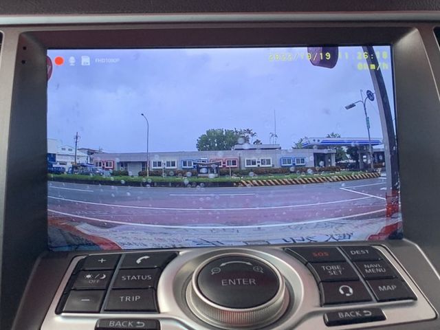 IKEY頂級V6引擎只跑11萬里程/全頂黑玻璃雙天窗/雙前電動椅/導航/定速/音樂快撥鍵/恆溫/倒車顯影/抬顯  第7張相片