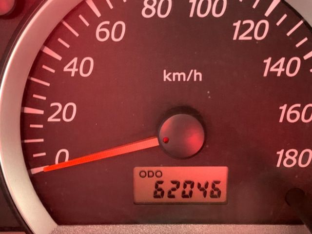 一手車只跑6萬2千里程電動窗/液晶螢幕/藍芽/導航/倒車顯影/行車紀錄器/霧燈/另裝後箱取貨不鏽鋼踩踏板/車內乾淨無刮傷  第5張相片