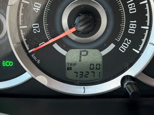 一手車有定速/只跑7萬多公里/全新WIFI安卓機/導航/藍芽/行車紀錄器/ISOFIX/ECO/後座出風口/鋁圈  第5張相片