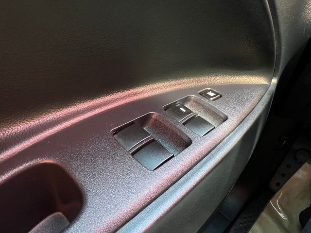 一手車有定速/只跑7萬多公里/全新WIFI安卓機/導航/藍芽/行車紀錄器/ISOFIX/ECO/後座出風口/鋁圈  第15張相片