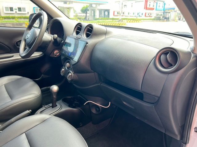 一手車/僅跑4萬多公里/盲點系統/全新WIFI安卓機/導航/藍芽/神盾/胎壓/里程電腦/行車紀錄器/倒車顯影/  第6張相片