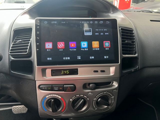 液晶儀表/低里程/安卓WIFI機/電折/藍芽/導航/行車紀錄器/倒車顯影/霧燈/鋁圈/黑內裝/便宜代步車  第13張相片