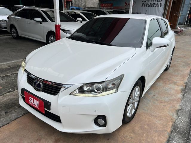 一手車12吋JHY品牌大螢幕/導航/藍芽/10安/雙前電動椅/電熱椅/定速/電折/自動頭燈/行車加倒車顯影/前後雷達霧燈  第1張相片