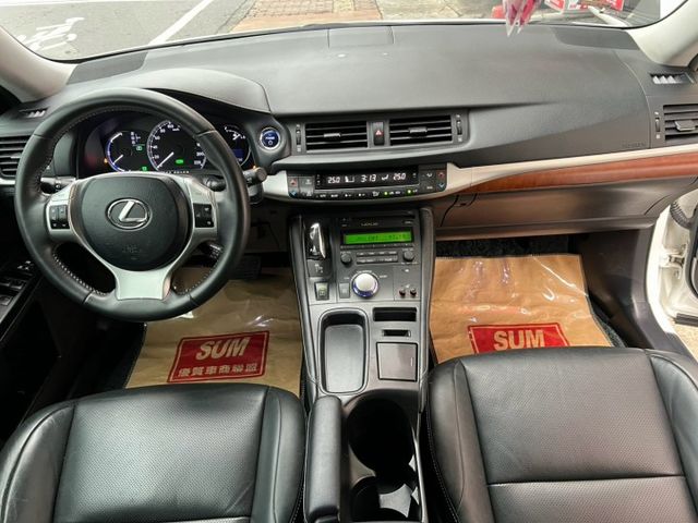 一手車12吋JHY品牌大螢幕/導航/藍芽/10安/雙前電動椅/電熱椅/定速/電折/自動頭燈/行車加倒車顯影/前後雷達霧燈  第6張相片