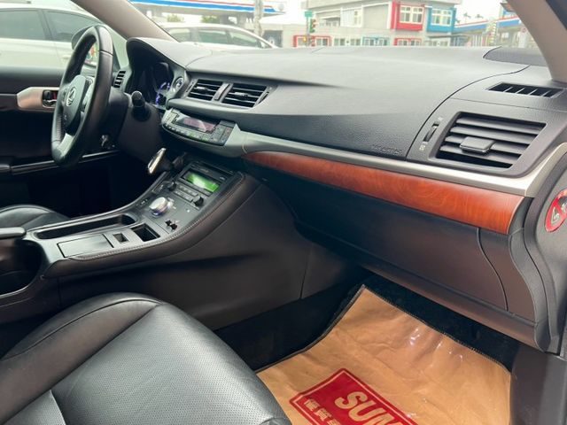 一手車12吋JHY品牌大螢幕/導航/藍芽/10安/雙前電動椅/電熱椅/定速/電折/自動頭燈/行車加倒車顯影/前後雷達霧燈  第7張相片