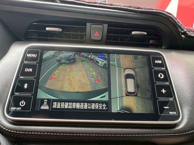 認證車低里程僅跑不到3萬公里/智能旗艦版/環景系統/盲點/恆溫/抬顯/定速/電折/循跡/前後雷達/行車紀錄器/防水踏墊/  第5張相片