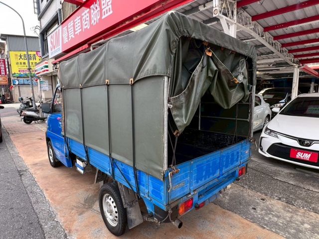自排A190/一手車/定速/音控快撥/胎壓/循跡/里程電腦/霧燈/輪胎新/篷式帆布/贈行車紀錄器+倒車顯影  第4張相片