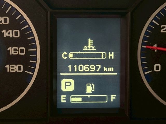 自排A190/一手車/定速/音控快撥/胎壓/循跡/里程電腦/霧燈/輪胎新/篷式帆布/贈行車紀錄器+倒車顯影  第5張相片