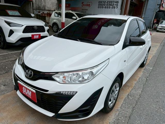 一手車原版件/里程保證僅跑1萬多公里/自動頭燈/補胎劑/升級鋁圈/LED頭燈/內裝新  第1張相片