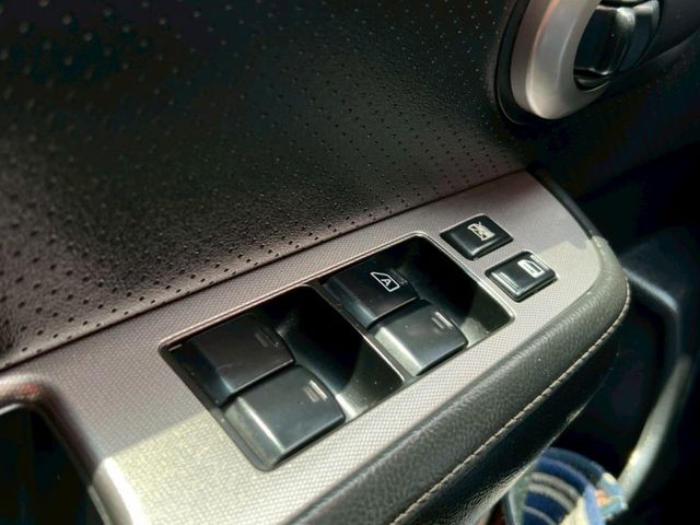 里程保證只跑11萬多公里/冷氣恆溫版/全新安卓機/藍芽/導航/倒車顯影/行車紀錄器/抬顯/霧燈/鋁圈/輪胎新/電池新  第13張相片