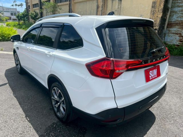 一手車七人座原廠保固中原版件僅跑1萬多公里/ACC/環景大螢幕/多功能斜坡可輪椅可收納/手機快充/前後雷達/LED頭燈  第4張相片