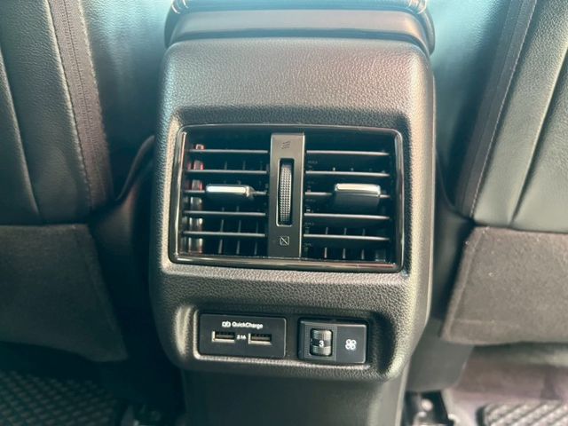 一手車七人座原廠保固中原版件僅跑1萬多公里/ACC/環景大螢幕/多功能斜坡可輪椅可收納/手機快充/前後雷達/LED頭燈  第16張相片