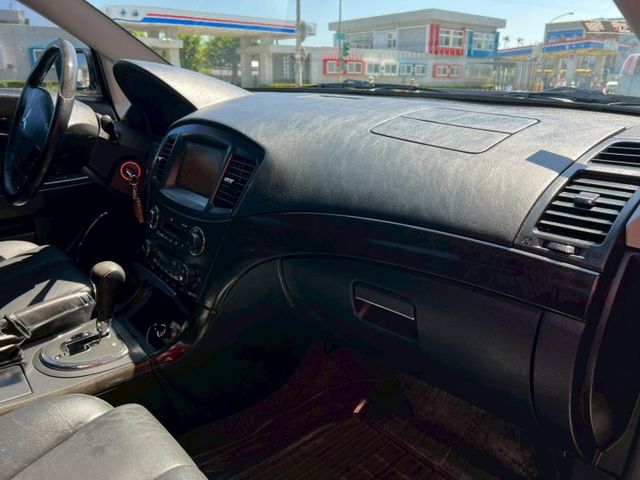 便宜代步房車/HID頭燈/雙前電動椅/後座出風口/倒車顯影/行車紀錄器/前後霧燈/空間大好舒適  第9張相片