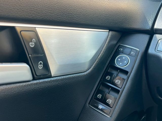 一手車/7安/天窗/低里程/雙前電動椅/行車紀錄器/快撥鍵/定速/藍芽/霧燈/鋁圈17吋/四顆輪胎新  第12張相片