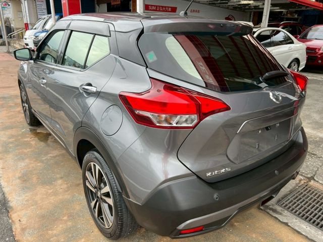 一手車跑4萬公里/CARPLAY螢幕/ISOFIX/音控快撥鍵/行車紀錄器/倒車顯影/霧燈  第4張相片