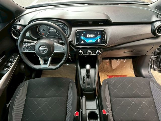 一手車跑4萬公里/CARPLAY螢幕/ISOFIX/音控快撥鍵/行車紀錄器/倒車顯影/霧燈  第7張相片