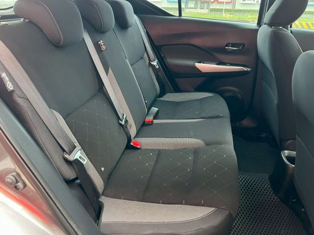 一手車跑4萬公里/CARPLAY螢幕/ISOFIX/音控快撥鍵/行車紀錄器/倒車顯影/霧燈  第10張相片