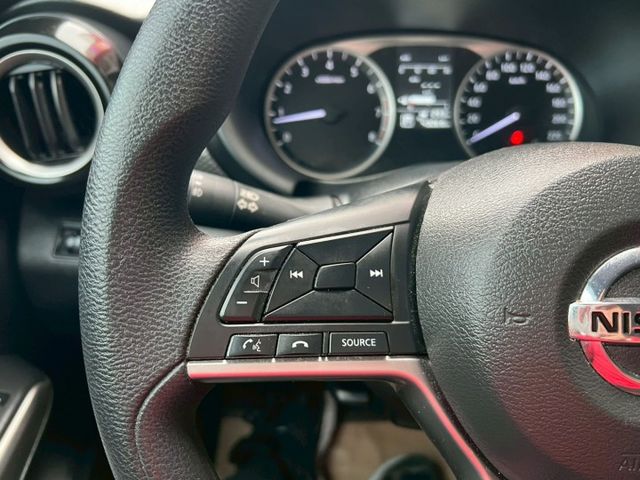 一手車跑4萬公里/CARPLAY螢幕/ISOFIX/音控快撥鍵/行車紀錄器/倒車顯影/霧燈  第12張相片