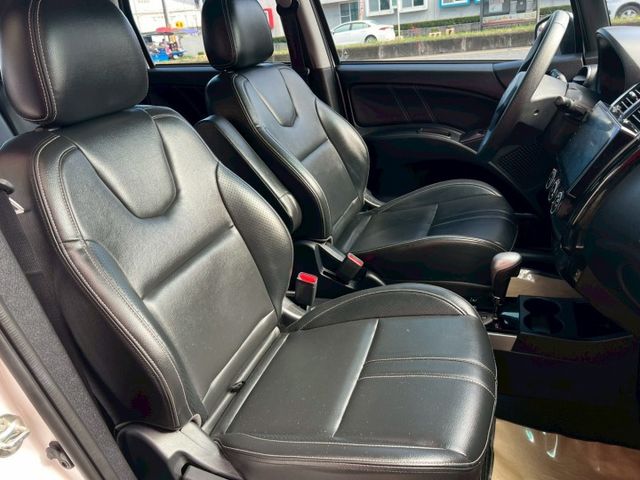 一手車IKEY/環景系統安卓機/藍芽/導航/電折/循跡/電動尾門/ISOFIX/霧燈/前後雷達/四鏡頭行車紀錄器環景錄影  第9張相片