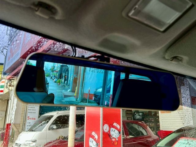 低里程僅跑9萬多公里/4輪傳動4WD/胎壓/全新帆布架(附鎖)/霧燈/行車紀錄器/電動窗/輪胎新/已打蠟美容/全新前保桿  第13張相片