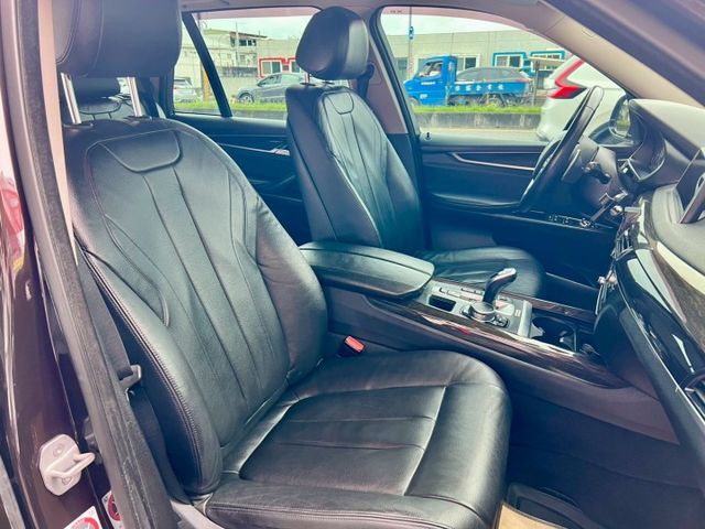 一手車原板件4WD/雙前電動椅/全景大天窗/吸門/定速/藍芽/前鏡輔助/電尾門/行駛多模式切換/AUTO H/室內氣氛燈  第7張相片