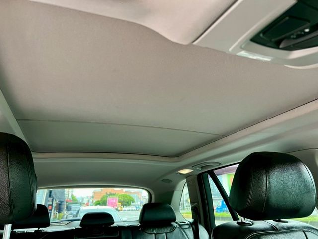 一手車原板件4WD/雙前電動椅/全景大天窗/吸門/定速/藍芽/前鏡輔助/電尾門/行駛多模式切換/AUTO H/室內氣氛燈  第14張相片