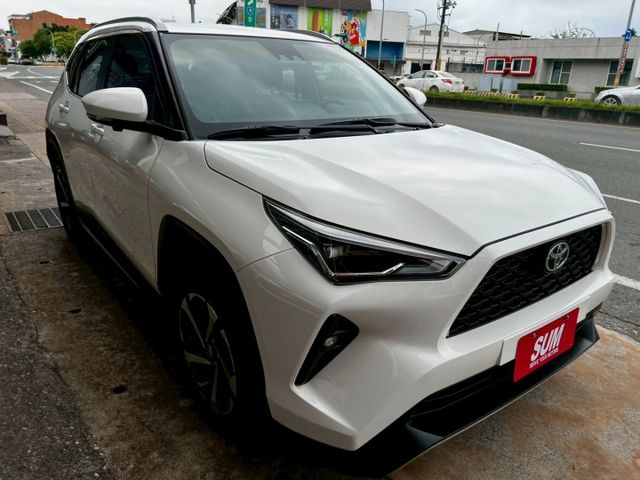 一手車低里程潮玩版/ACC/腳踢電尾門/CARPLAY/電折/盲點/車頂架/自動煞停/AUTOHOLD/霧燈  第2張相片