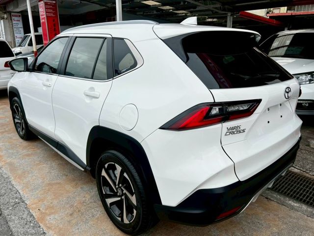 一手車低里程潮玩版/ACC/腳踢電尾門/CARPLAY/電折/盲點/車頂架/自動煞停/AUTOHOLD/霧燈  第4張相片