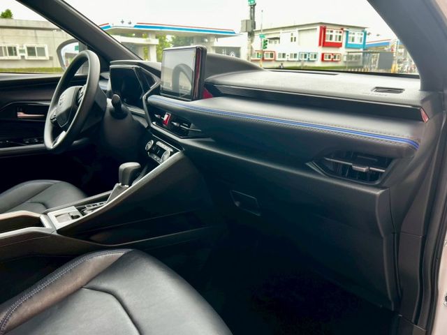 一手車低里程潮玩版/ACC/腳踢電尾門/CARPLAY/電折/盲點/車頂架/自動煞停/AUTOHOLD/霧燈  第6張相片