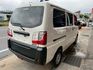 一手車/貨車版/附全新四顆輪胎/里程保證/盲點/循跡/自動頭燈/行車紀錄器/霧燈/原廠保養/原廠說明書  第3張縮圖