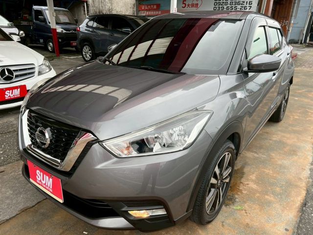 一手車跑4萬公里/CARPLAY螢幕/ISOFIX/音控快撥鍵/行車紀錄器/倒車顯影/霧燈  第1張相片