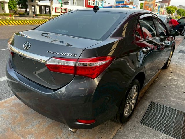 一手車/安卓機系統/藍芽/導航/CARPLAY/行車紀錄器/倒車影像/抬顯/電折/恆溫/前後雷達/霧燈  第3張相片