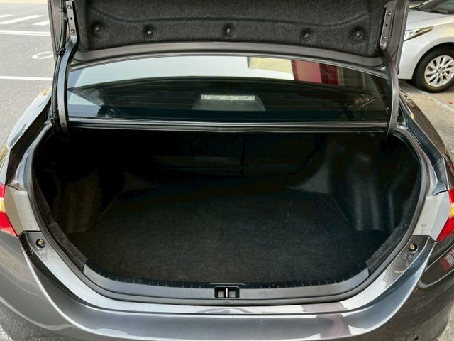 一手車/安卓機系統/藍芽/導航/CARPLAY/行車紀錄器/倒車影像/抬顯/電折/恆溫/前後雷達/霧燈  第18張相片