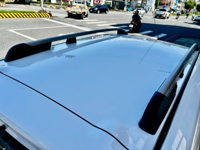 省稅小車大空間/藍芽/電視/手機互聯/倒車顯影/行車紀錄器/車頂架夏日騎車衝浪好幫手/市區載貨代步請選我  第19張相片