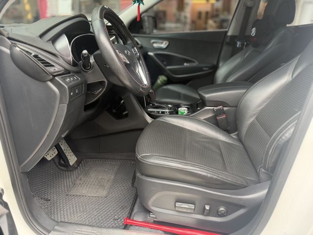 HYUNDAI現代 SANTA FE  第5張相片