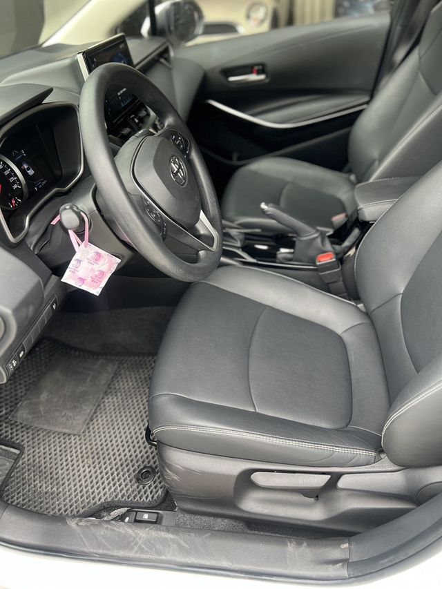 TOYOTA豐田 ALTIS  第4張相片