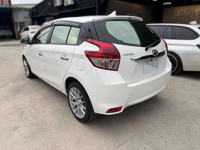 TOYOTA豐田 YARIS  第2張相片