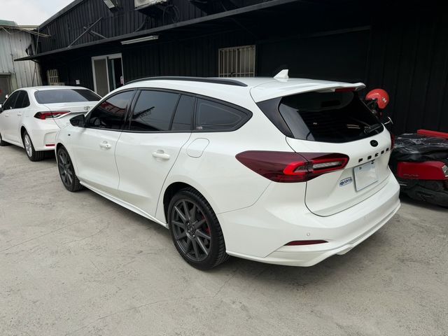 FORD福特 FOCUS WAGON  第2張相片