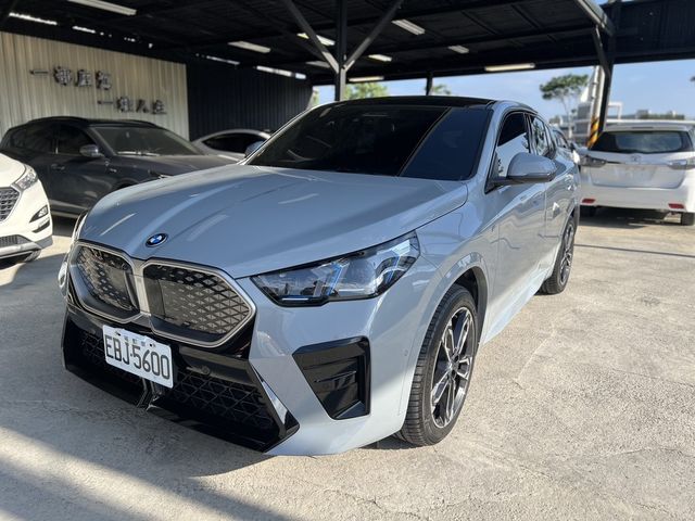 BMW寶馬 IX2 XDRIVE30  第1張相片