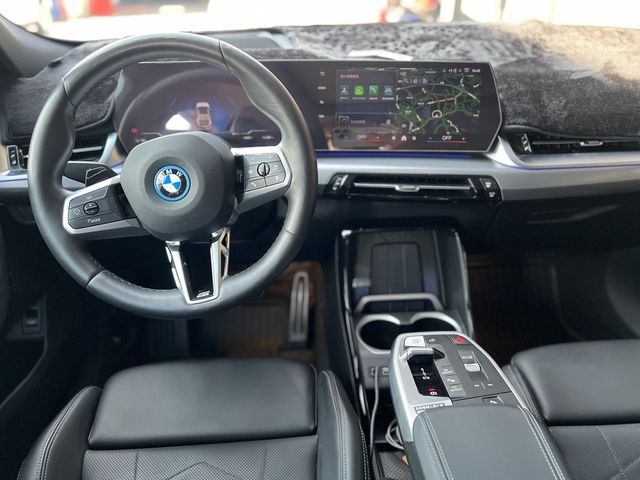 BMW寶馬 IX2 XDRIVE30  第3張相片