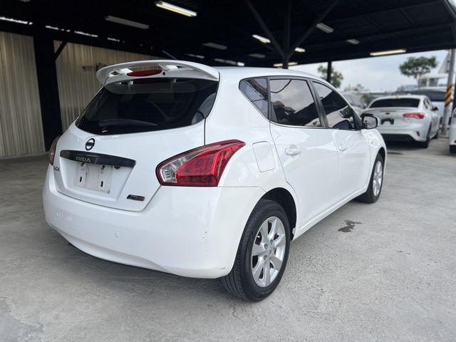 NISSAN日產 TIIDA  第2張相片