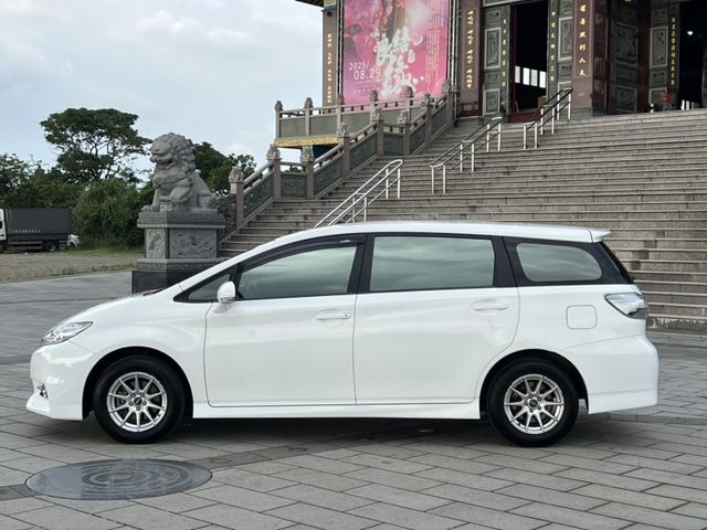 Toyota Wish  第5張相片