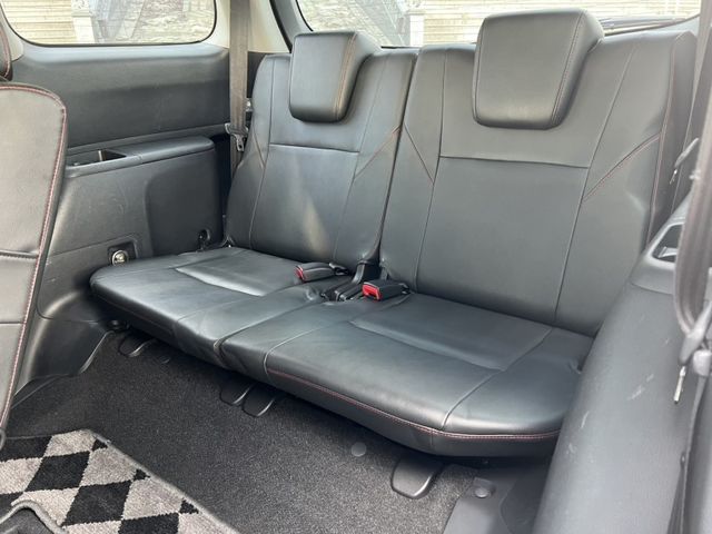 Toyota Wish  第16張相片