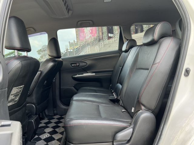 Toyota Wish  第17張相片