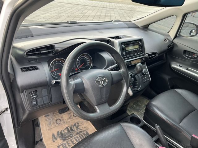 Toyota Wish  第19張相片