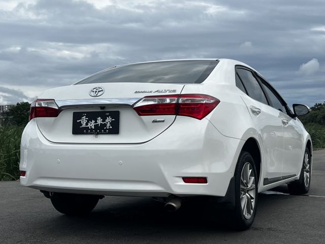Toyota ALTIS  第7張相片